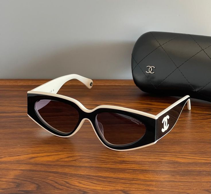 Chanel sunnies